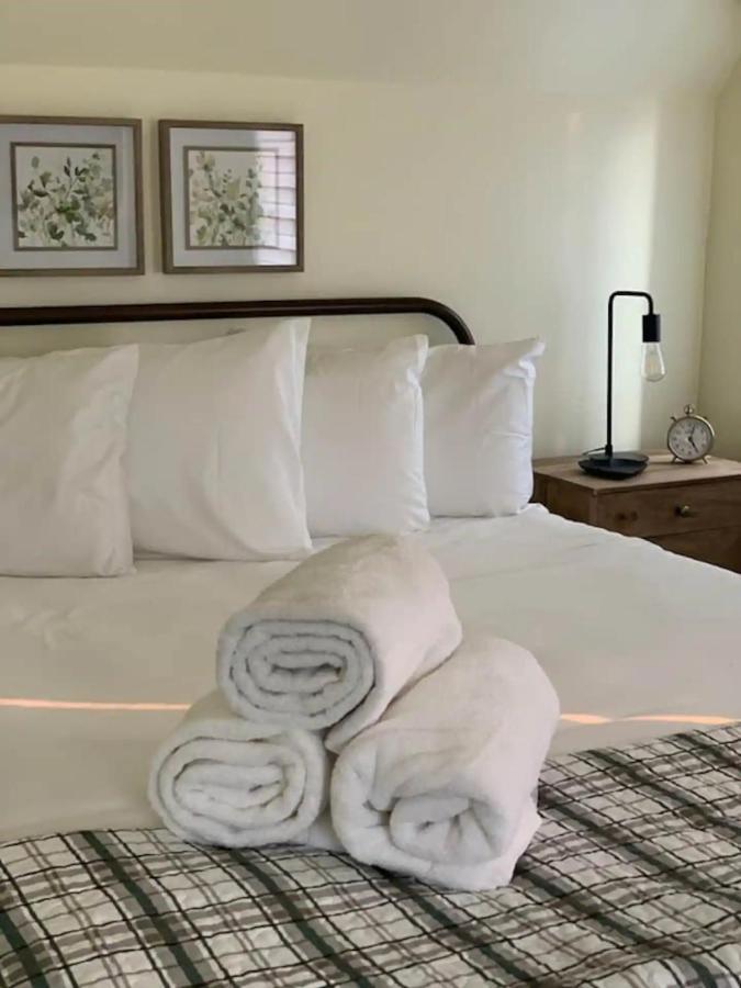 Walk 2 Village, Relax On Deck, Cool W/Ac! เลคแอร์โรว์เฮด ภายนอก รูปภาพ